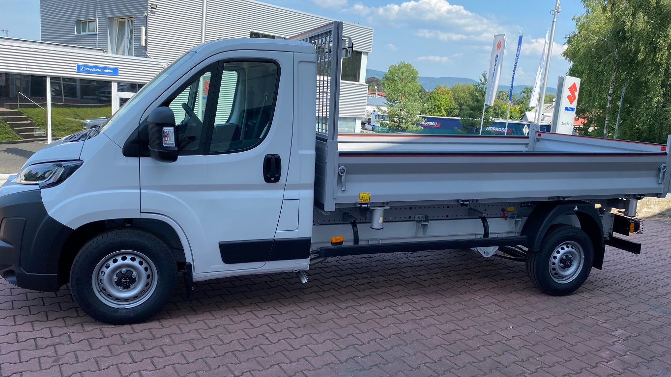 Opel Movano
